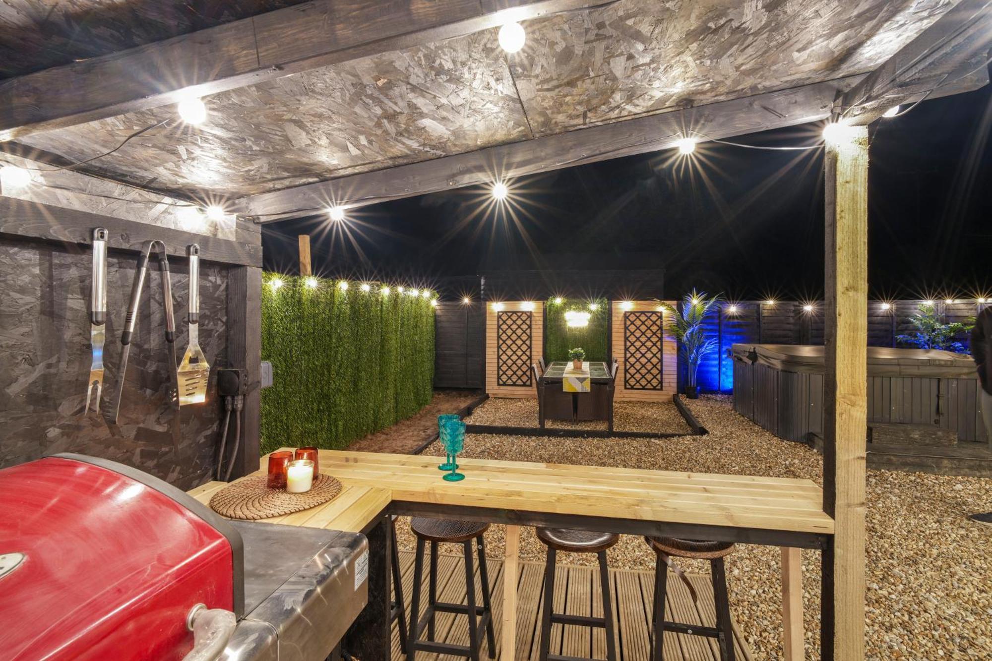 The Lodge At The Outside Inn Mountfield 外观 照片